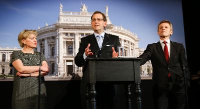 Burgtheater Wien / Karin Bergmann, Strasser, Ostermayer © BKA Andy Wenzel Burgtheater Wien / Karin Bergmann, Strasser, Ostermayer © BKA Andy Wenzel