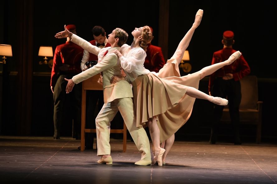 Deutsche Oper am Rhein / Death in Venice © HansJeorg Michel