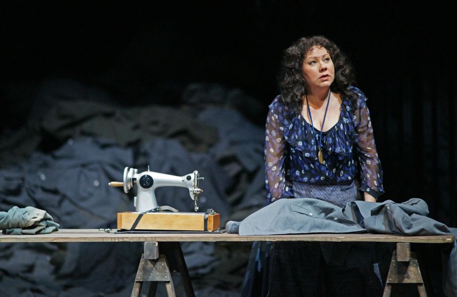 Musiktheater im Revier / Frau ohne Schatten - Hofgrefe © Musiktheater im Revier - Karl Forster Musiktheater im Revier / Frau ohne Schatten - Hofgrefe © Musiktheater im Revier - Karl Forster