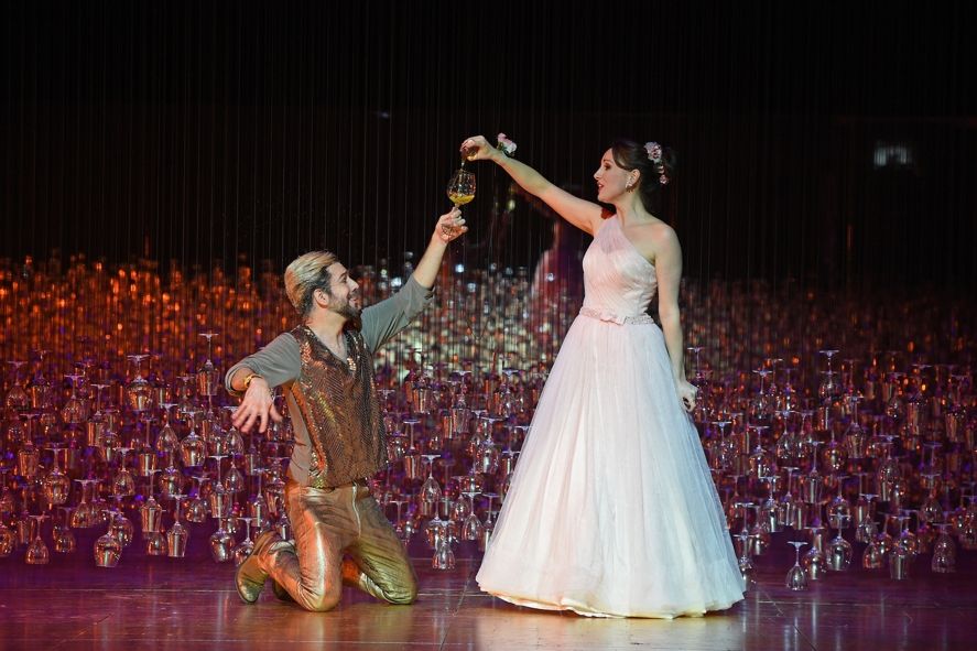 Deutsche Oper am Rhein / Lelisir d'amore © Hans Joerg Michel - www.foto-drama.de