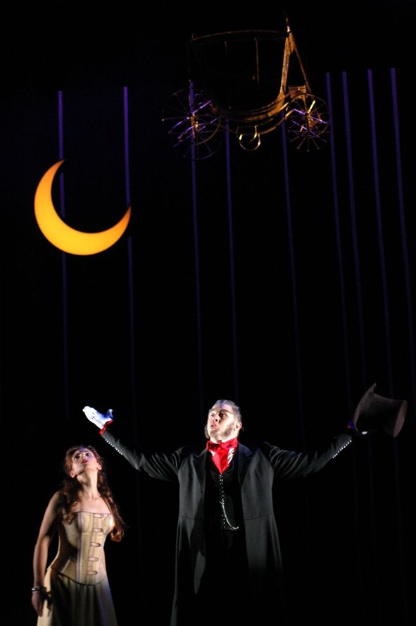 Oper Frankfurt / La Cenerentola © Barbara Aumueller Oper Frankfurt / La Cenerentola © Barbara Aumueller