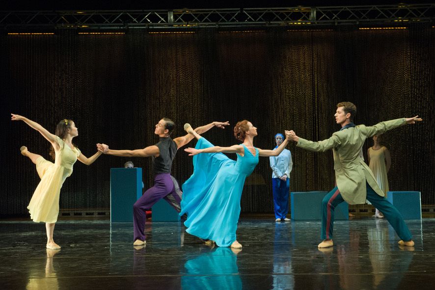 Theater Plauen / Romeo und Julia © Theaterfotograf Peter Awtukowitsch Theater Plauen / Romeo und Julia © Theaterfotograf Peter Awtukowitsch