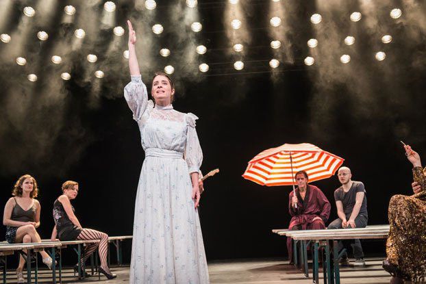 Osnabrück / Theater am Domhof - Die Möwe mit Arkadina © Marius Maasewerd Osnabrück / Theater am Domhof - Die Möwe mit Arkadina © Marius Maasewerd