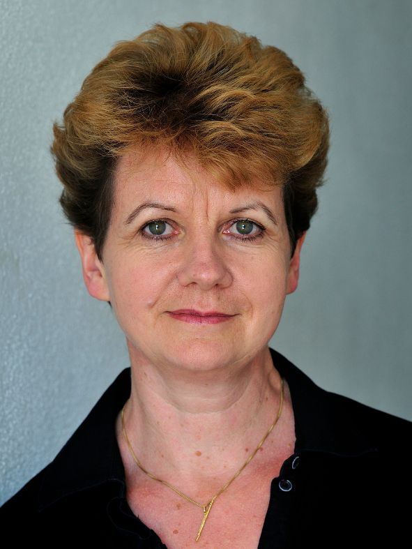 Wuppertal / GMD Julia_Jones © M. KORBEL Wuppertal / GMD Julia_Jones © M. KORBEL