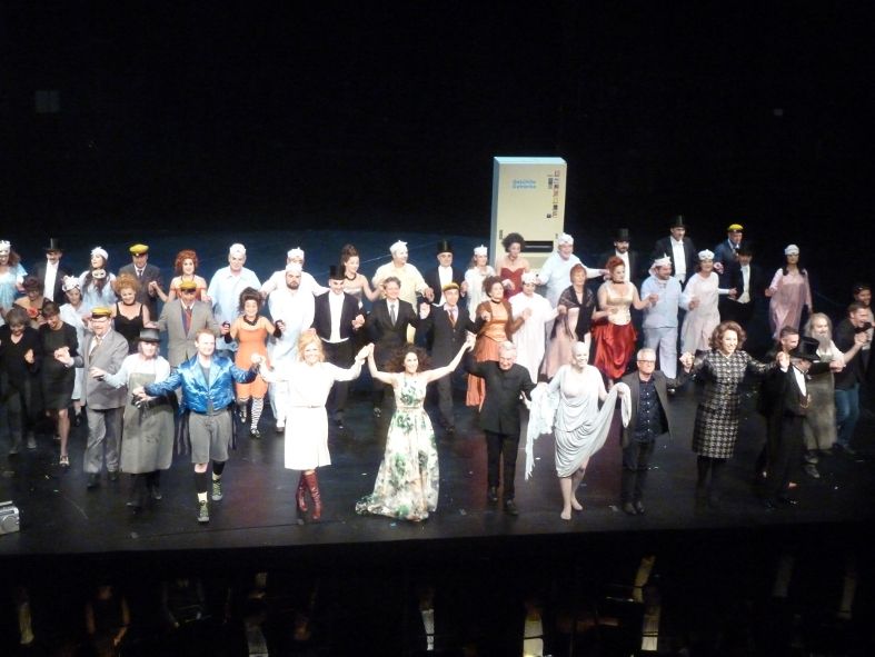 Oper Wuppertal / Hoffmanns Erzählungen - Ensemble © IOCO Oper Wuppertal / Hoffmanns Erzählungen - Ensemble © IOCO