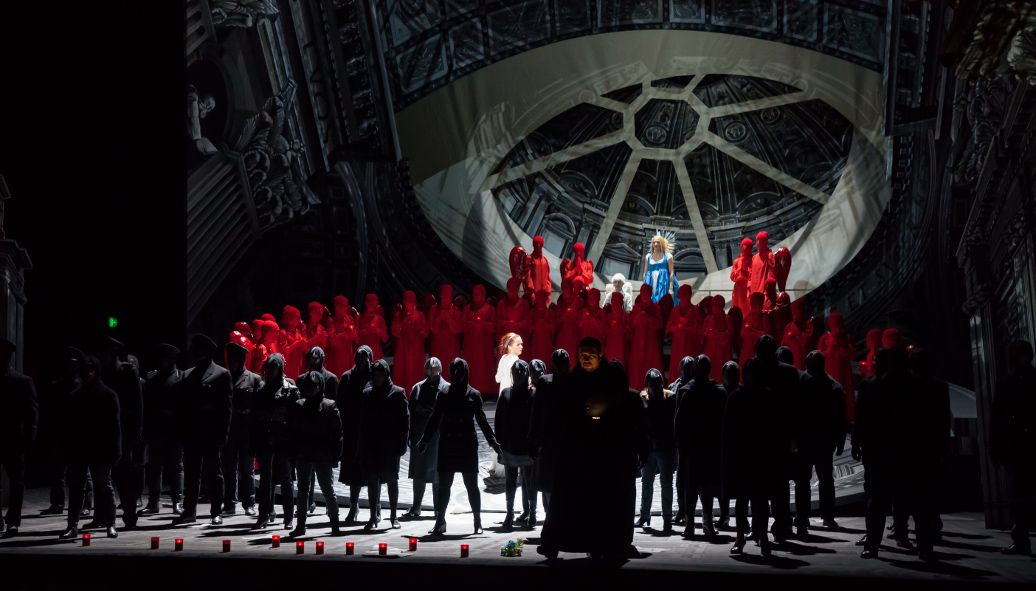 Staatstheater Darmstadt / Tosca - Ensemble und Chor © Stephan Ernst Staatstheater Darmstadt / Tosca - Ensemble und Chor © Stephan Ernst