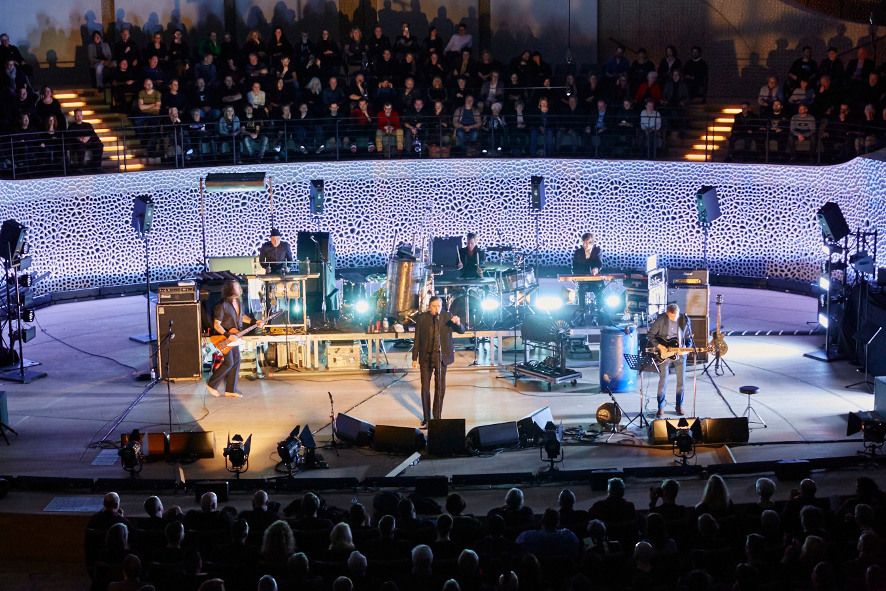 Elbphilharmonie Hamburg / Avantgarde Band © Claudia Hoehne Elbphilharmonie Hamburg / Avantgarde Band © Claudia Hoehne