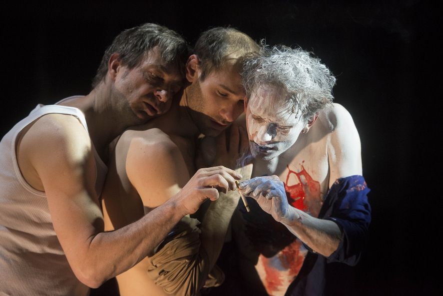 emma Theater Osnabrück / Die letzte Zigarette vor der Guillotine © Uwe Lewandowski emma Theater Osnabrück / Die letzte Zigarette vor der Guillotine © Uwe Lewandowski