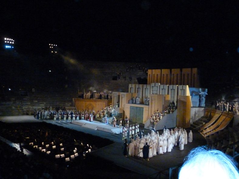 Arena di Verona / AIDA - Die phantastische Inszenierung 1995 von Franco Zeffirelli geschaffen © IOCO Arena di Verona / AIDA - Die phantastische Inszenierung 1995 von Franco Zeffirelli geschaffen © IOCO