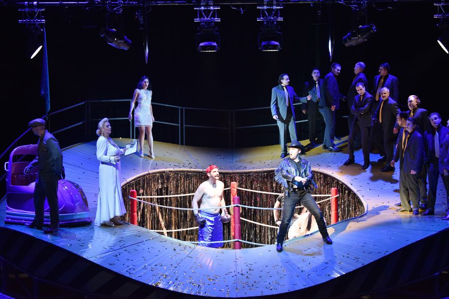 Staatstheater Cottbus / AUFSTIEG UND FALL DER STADT MAHAGONNY © Marlies Kross Staatstheater Cottbus / AUFSTIEG UND FALL DER STADT MAHAGONNY © Marlies Kross