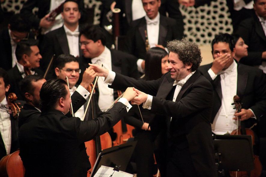 Elbphilharmonie Hamburg / Orquesta Sinfonica Simon Bolivar de Venezuela mit Gustavo Dudamel © Patrik Klein Elbphilharmonie Hamburg / Orquesta Sinfonica Simon Bolivar de Venezuela mit Gustavo Dudamel © Patrik Klein
