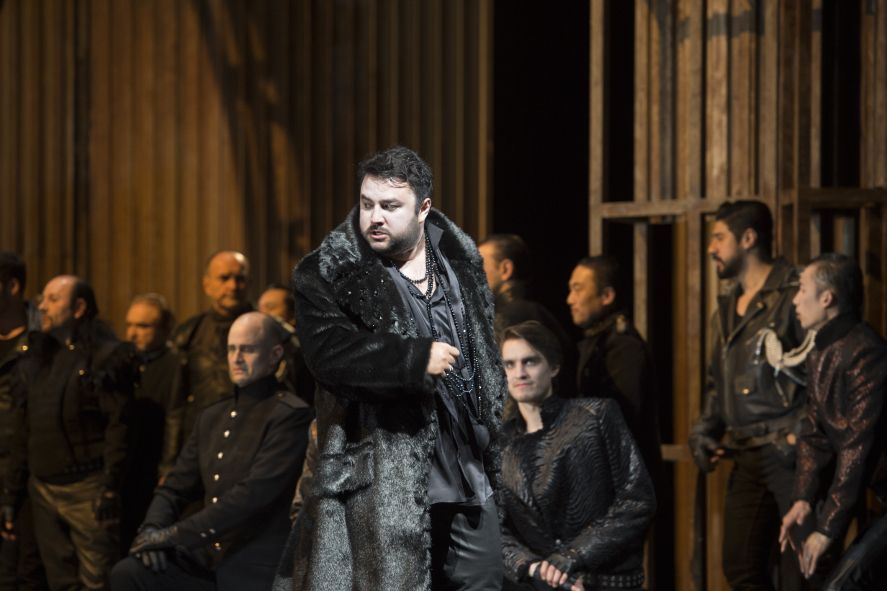 Oper Frankfurt / Rigoletto - Mario Chang als Herzog © Monika Rittershaus Oper Frankfurt / Rigoletto - Mario Chang als Herzog © Monika Rittershaus