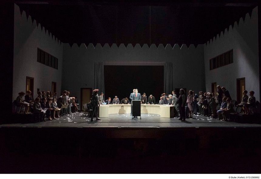 Theater Krefeld / Lohengrin - Koenig Heinrich und die Edlen von Brabant © Thomas Esser Theater Krefeld / Lohengrin - Koenig Heinrich und die Edlen von Brabant © Thomas Esser