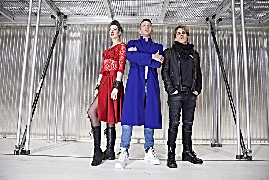 Staatstheater am Gärtnerplatz / JESUS CHRIST SUPERSTAR Bettina Mönch (Maria Magdalena), Armin Kahl (Jesus von Nazareth), David Jakobs (Judas Ischariot) © Christian POGO Zach