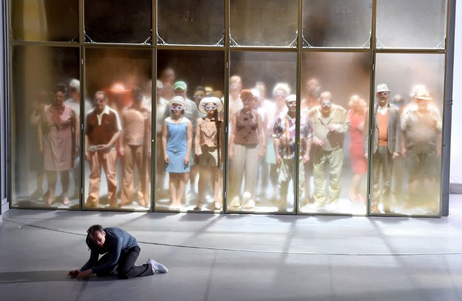 Oper Stuttgart / Tod in Venedig - Matthias Klink und Staatsopernchor © Oper Stuttgart