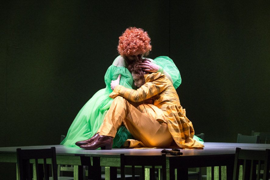 MIR Gelsenkirchen / Hoffmanns Erzählungen - Hoffmann und die Muse © PEDRO MALINOWSKI MIR Gelsenkirchen / Hoffmanns Erzählungen - Hoffmann und die Muse © PEDRO MALINOWSKI