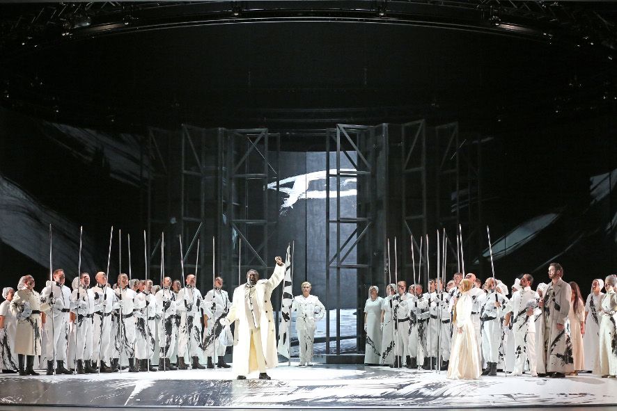 Anhaltisches Theater Dessau / Otello - mit Ray M. Wade, Jr. als Otello_ KS Iordanka Derilova als Desdemona, KS Ulf Paulsen als Jago © Claudia_Heysel Anhaltisches Theater Dessau / Otello - mit Ray M. Wade, Jr. als Otello_ KS Iordanka Derilova als Desdemona, KS Ulf Paulsen als Jago © Claudia_Heysel