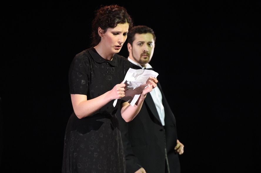 Deutsche Oper am Rhein / Lucia di Lammermoor - Adela Zaharia (Lucia), Bogdan Baciu (Enrico) © Hans Jörg Michel Deutsche Oper am Rhein / Lucia di Lammermoor - Adela Zaharia (Lucia), Bogdan Baciu (Enrico) © Hans Jörg Michel