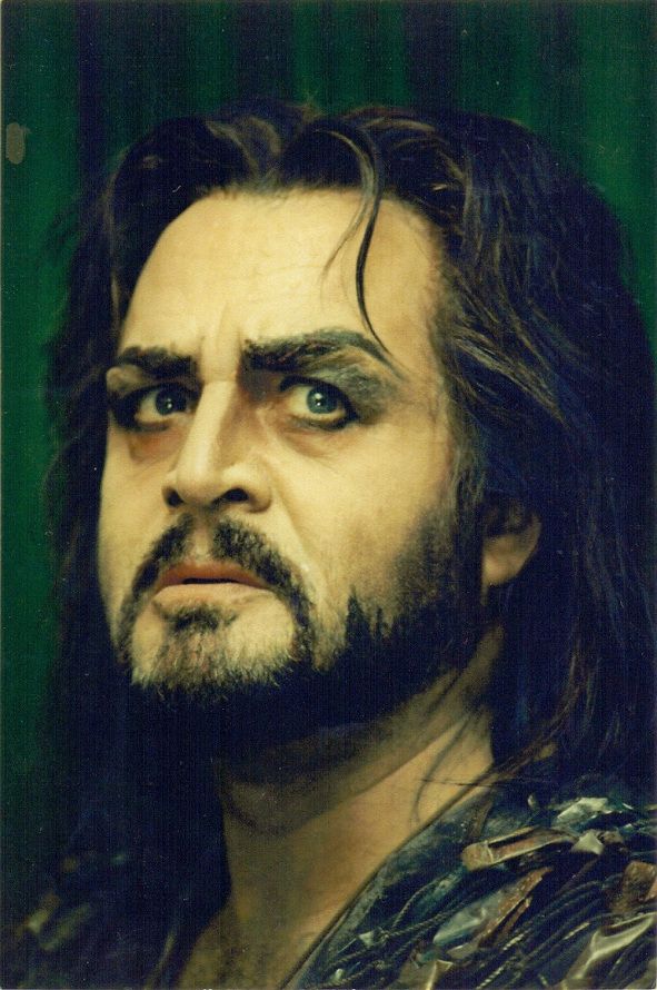 Franz Grundheber 1991 als Fliegender Holländer an der Hamburger Staatsoper © Peter Schünemann Franz Grundheber 1991 als Fliegender Holländer an der Hamburger Staatsoper © Peter Schünemann