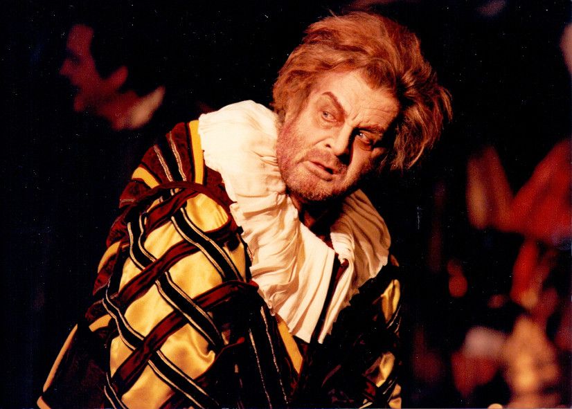 Franz Grundheber 1998 als Rigoletto an der Wiener Staatsoper © Wiener Staatsoper / Axel Zeininger Franz Grundheber 1998 als Rigoletto an der Wiener Staatsoper © Wiener Staatsoper / Axel Zeininger