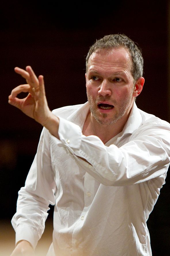 Stadttheater Giessen / GMD Michael Hofstetter © Werner Kmetisch Stadttheater Giessen / GMD Michael Hofstetter © Werner Kmetisch