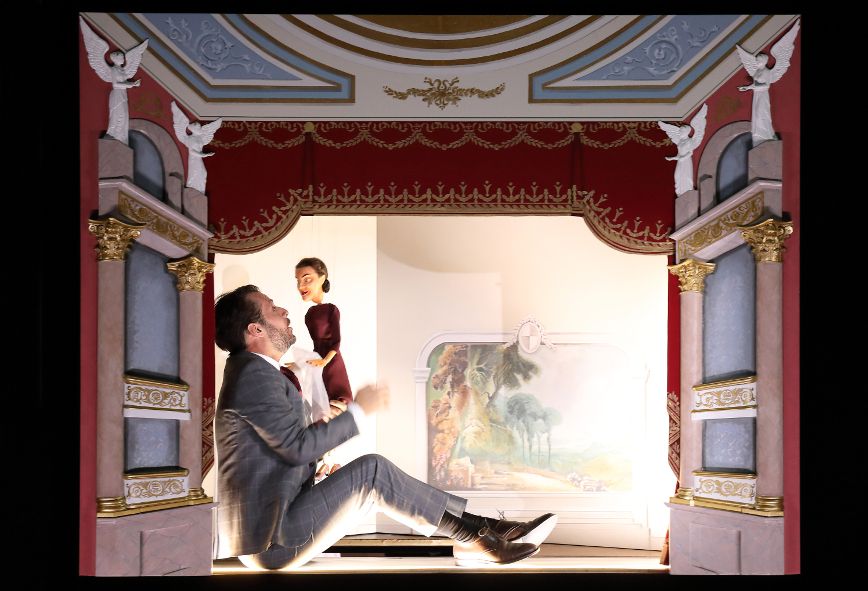 Bayerische Staatsoper / Le nozze di Figaro - hier Alex Esposito als Figaro © Wilfried Hösl Bayerische Staatsoper / Le nozze di Figaro - hier Alex Esposito als Figaro © Wilfried Hösl