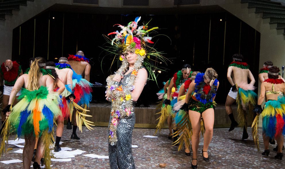 Theater Basel / Blume von Hawaii - hier das Glander Vokal Ensemble © Sandra Then Theater Basel / Blume von Hawaii - hier das Glander Vokal Ensemble © Sandra Then