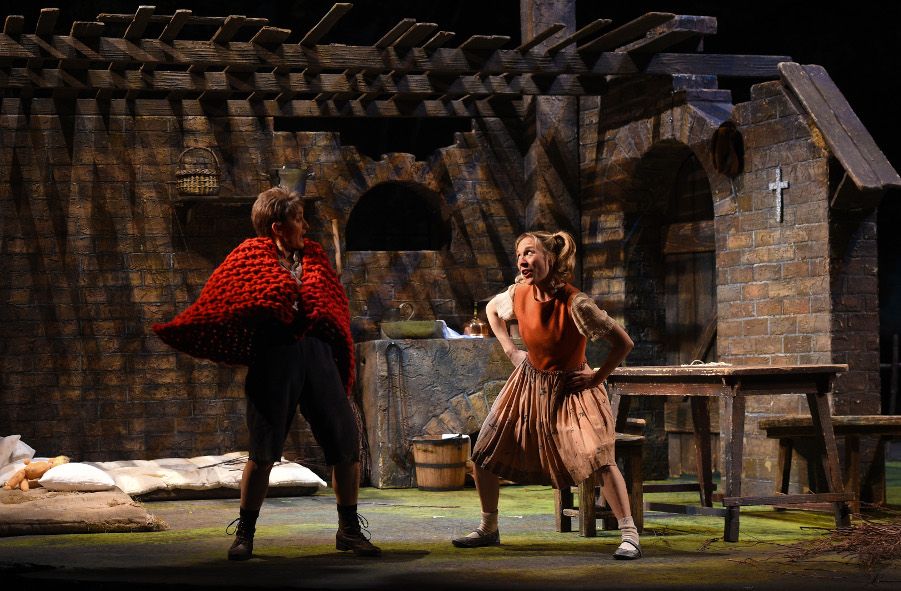 Deutsche Oper am Rhein / Hänsel und Gretel © Hans Joerg Michel
