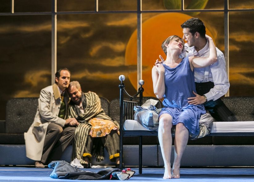 Gärtnerplatztheater / Don Pasquale - Mathias Hausmann als Malatesta, Marco Filippo Romano als Don Pasquale, Anja-Nina Bahrmann als Norina, Bogdan Mihai als Ernesto © Thomas Dashuber