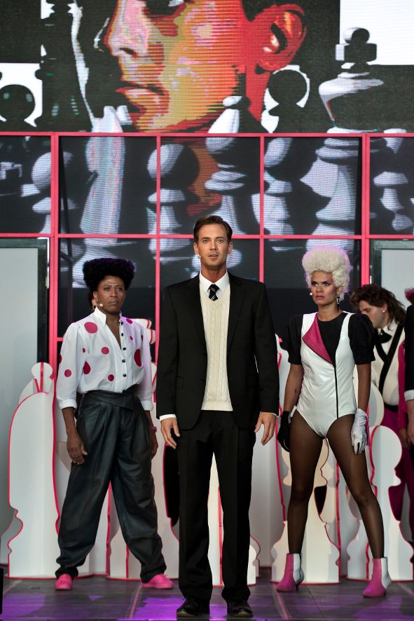 Theater Koblenz / Musical CHESS - auf der Festung Ehrenbreitstein, hier Mario Mariano, Markus Schneide, Charlotte Irene Thompson © Matthias Baus für das Theater Koblenz