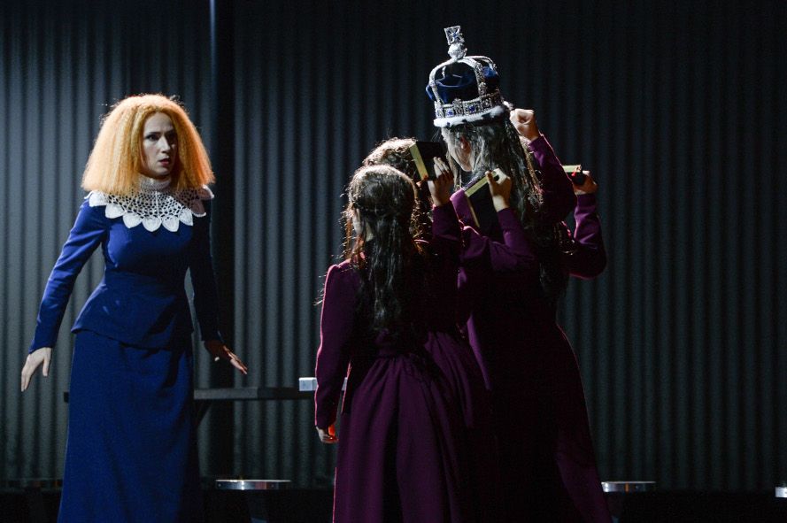Deutsche Oper am Rhein / Maria Stuarda - hier : Maria Kataeva als Elisabetta © Hans Joerg Michel