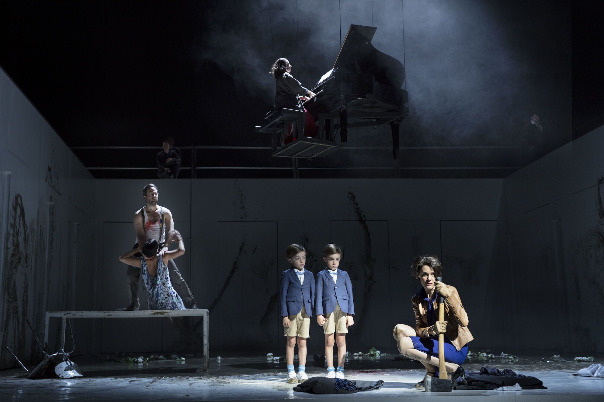 Opera Vlaanderen / Les Bienveillantes © Annemie Augustijns / Opera Vlaanderen Opera Vlaanderen / Les Bienveillantes © Annemie Augustijns / Opera Vlaanderen