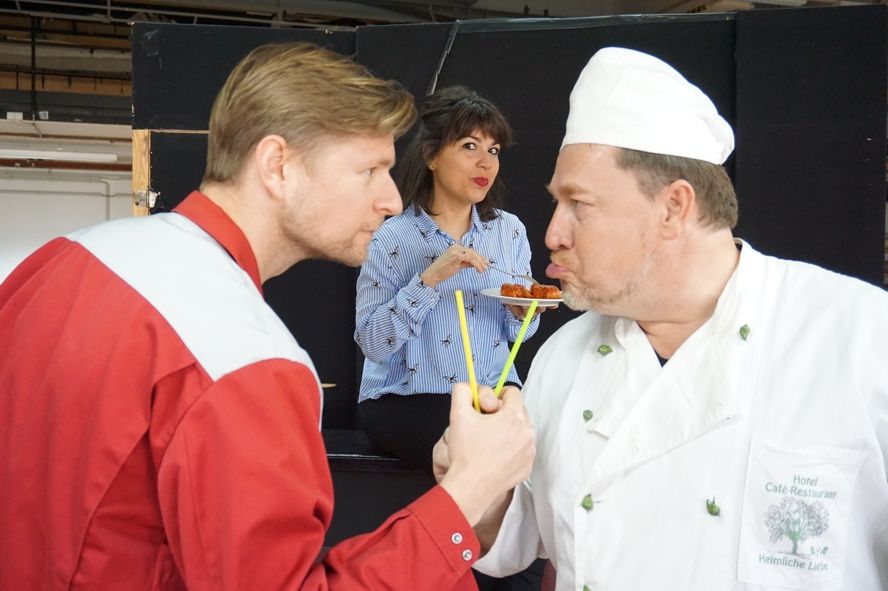 Aalto Theater Essen / Rita - Probenfoto mit Martijn Cornet, Maria de Mar Humanes und Albrecht Kludszuweit © TUP