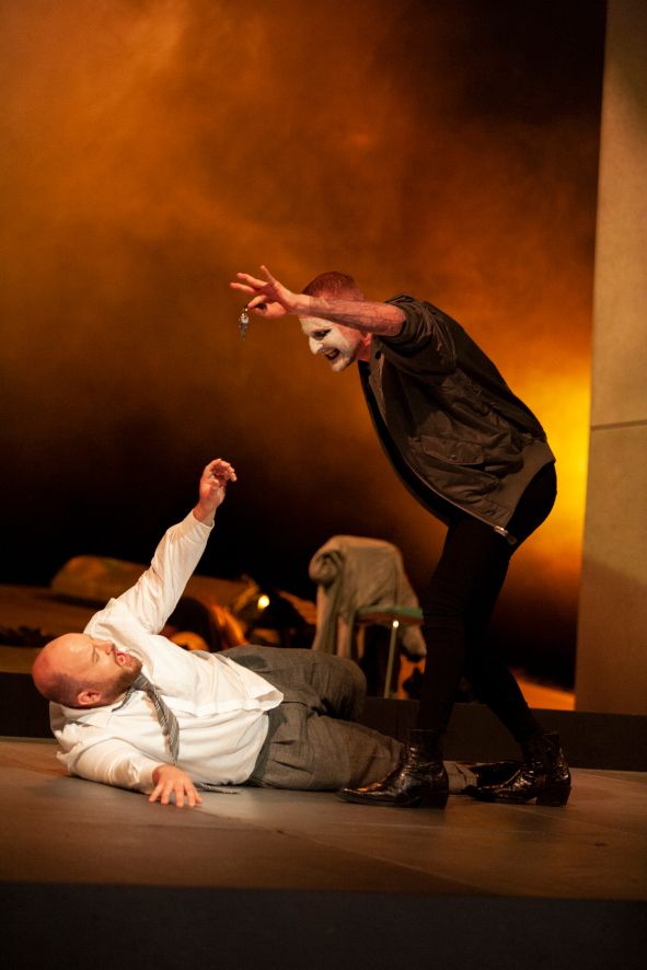 Oper Wuppertal / Die tote Stadt - hier : Simon Stricker, Jason Wickson © Wil van Iersel