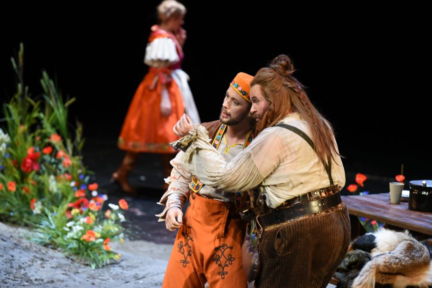 Musiktheater im Revier / Schwanda der Dudelsackpfeifer - hier : Schwanda und Babinsky © Forster