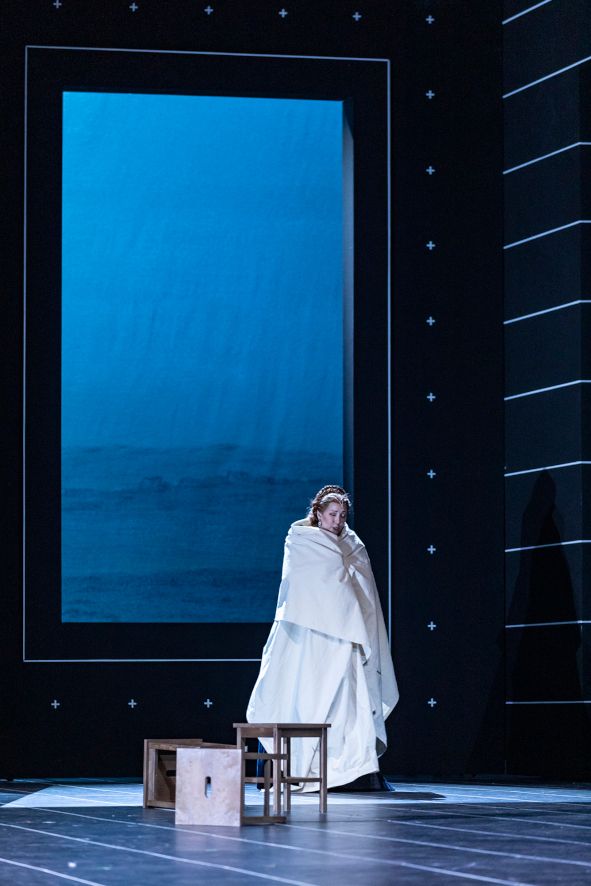Semperoper Dresden / Die Hugenotten - hier : Jennifer Rowley als Valentine © Semperoper Dresden / Ludwig Olah