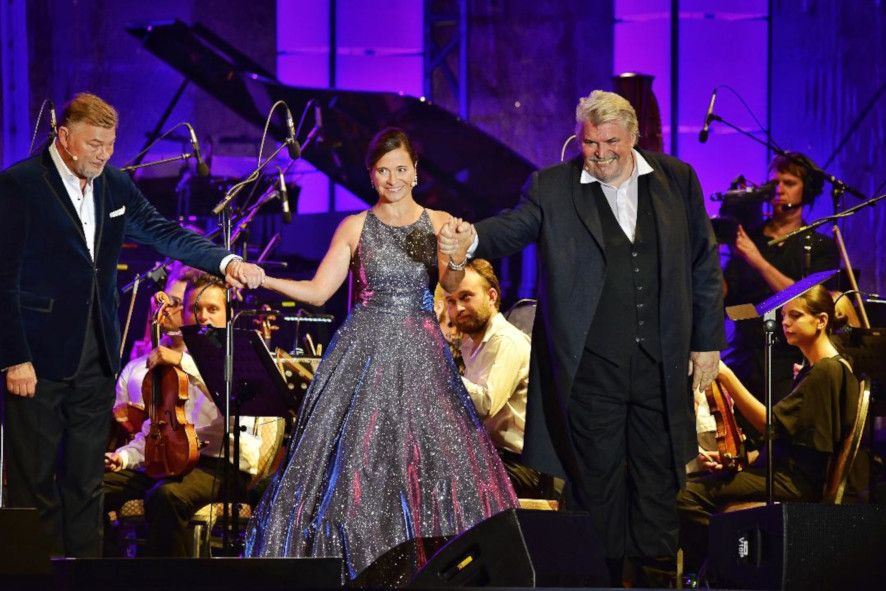 Classic Oper Air 2019 in Dresden / mit vl Rene Pape, Barbara Krieger, Peter Seiffert © Christian Fritsch
