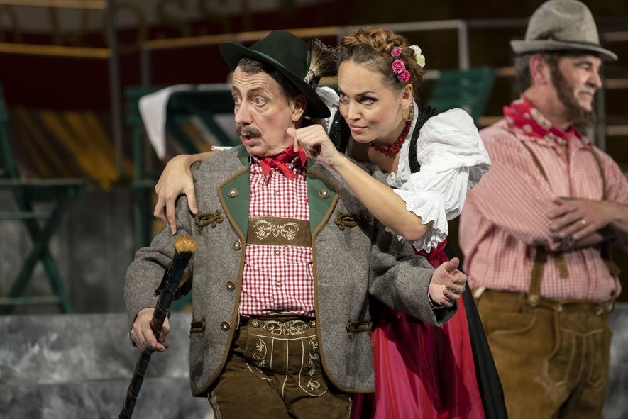 OperDortmund / Im weissen Rössl - Steffen Shortie Neumann - Iriana-Simmes © Anke Sundermeier