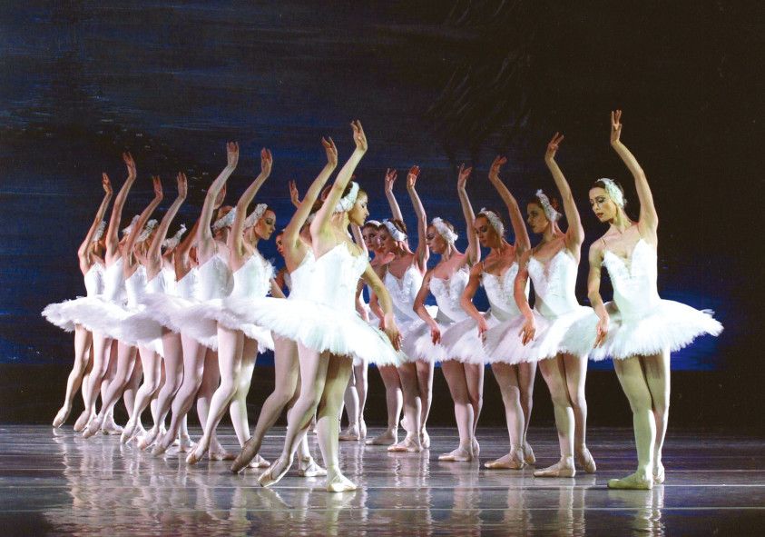 Scharoun Theater Wolfsburg / SCHWANENSEE © Staatsoper Kiew