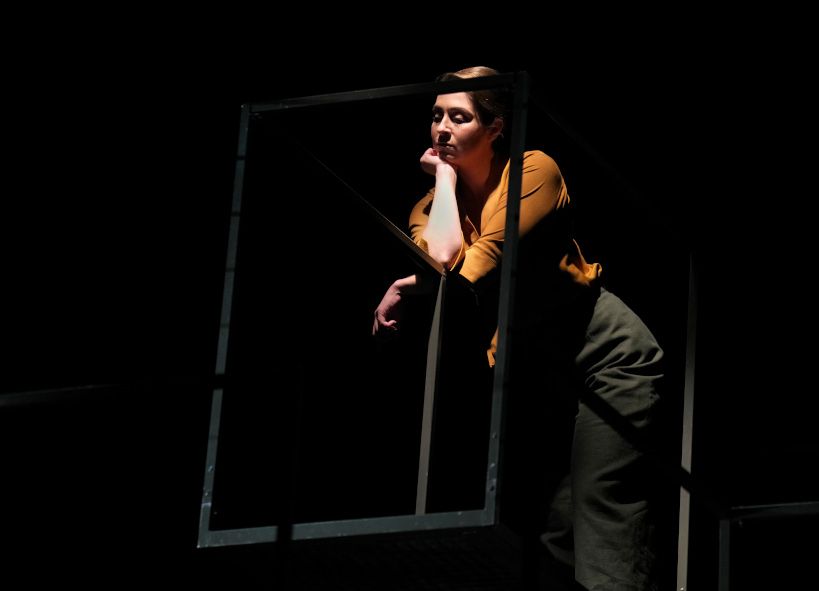 Landestheater Detmold / Der jüngste Tag - hier : Emily Dorn als Frau Hudetz © Landestheater Detmold / A.T. Schaefer
