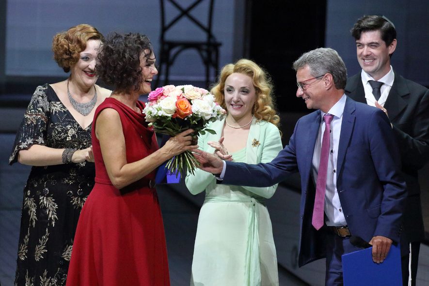 Bayerische Staatsoper / Staatsminister Bernd Sibler ernennt Marlis Petersen zur Kammersängerin @ Wilfried Hoesl