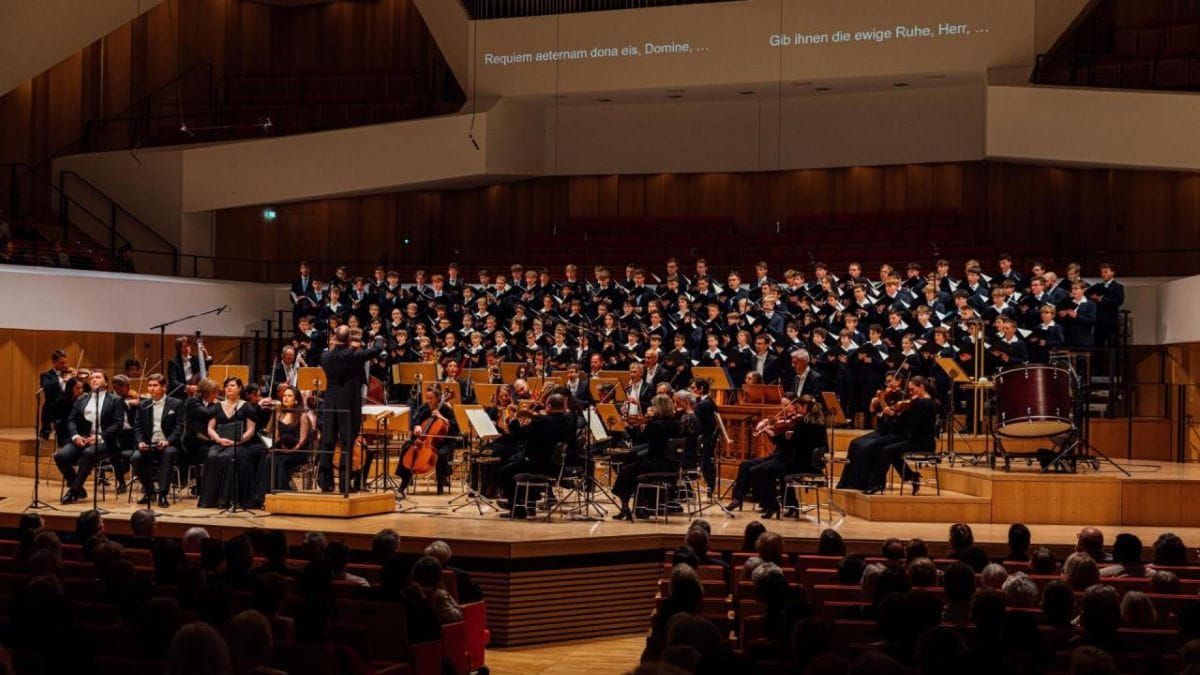 Dresden, Kulturpalast, Dresdner Philharmonie und Dresdner Kreuzchor, IOCO