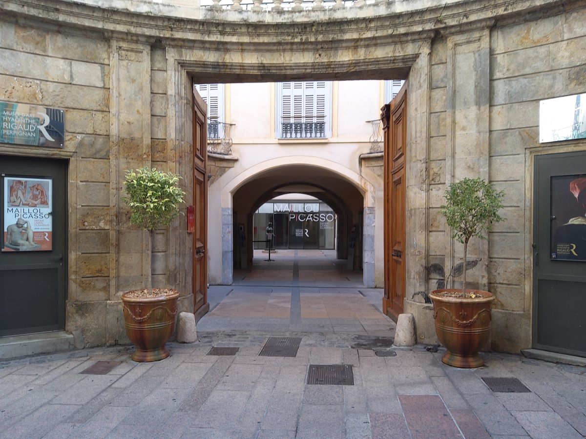 Perpignan (Südfrankreich), Ausstellungsbesuch im Musée Hyacinthe Rigaud, IOCO