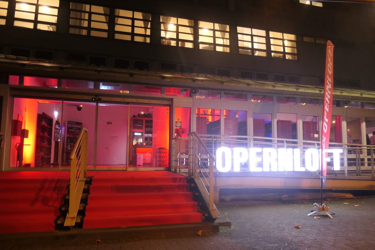 Hamburg, Opernloft, "Schüsse vor Shanghai", eine Krimi-Oper, IOCO