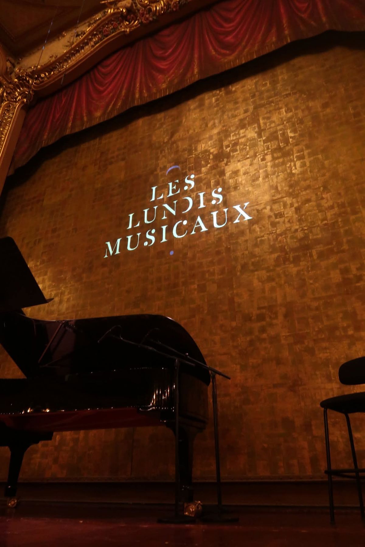 Paris, Athénée – Théâtre Louis-Jouvet, Weihnachten am Broadway, IOCO