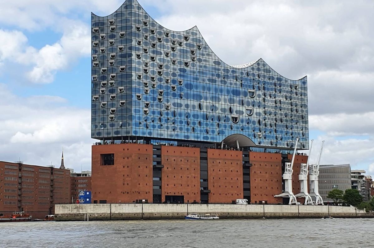 Hamburg, Elbphilharmonie, "ECHOES  OF  CHAGALL", Leon Gurvitch, IOCO