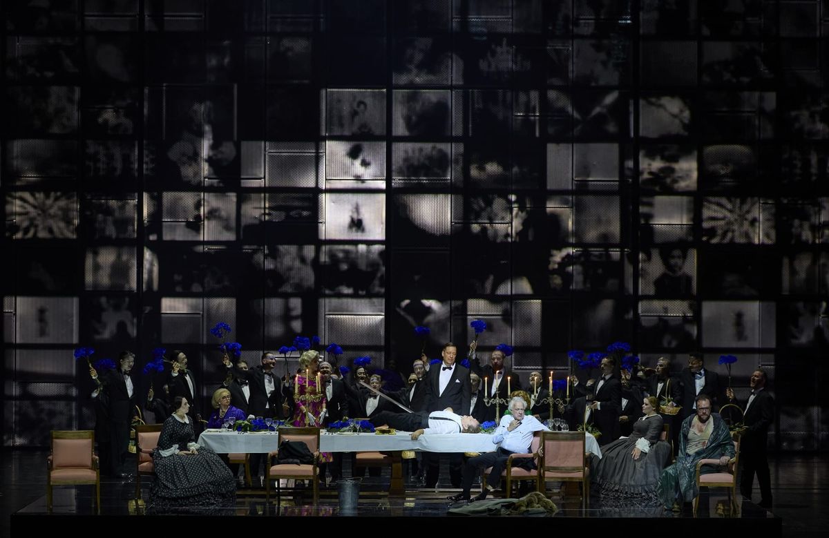 Paris, Opéra National de Paris, Salle Bastille, GÖTTERDÄMMERUNG - R. Wagner, IOCO
