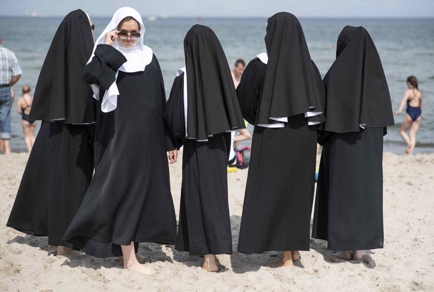 Rostock, Volkstheater Rostock, Musical NON(N)SENS in Warnemünde, 23.09.2017