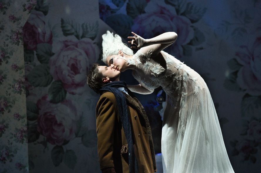 Düsseldorf, Deutsche Oper am Rhein, Premiere Die Schneekönigin von Felix Lange, 04.06.2016