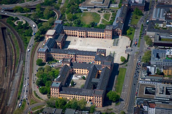 Mannheim, Schloss Mannheim, Verdienstorden an SONTRAUD SPEIDEL, IOCO